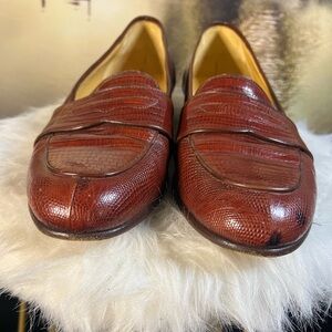 Vintage Cole haan made in Italy mens loafers brown. Size 91/2